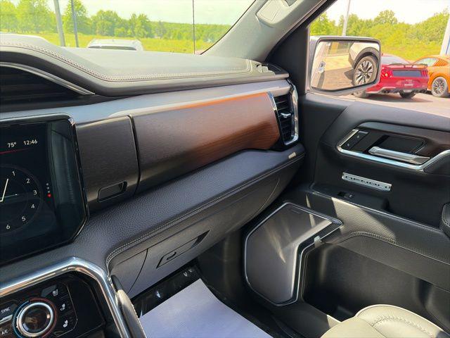 2025 GMC Sierra 1500 4WD Crew Cab Short Box Denali