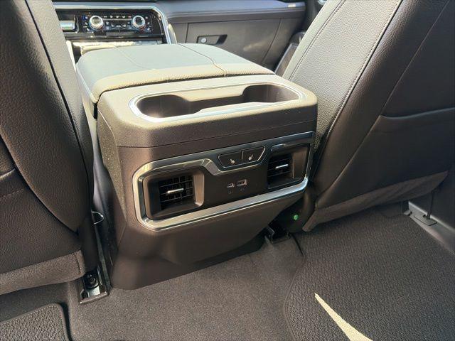 2025 GMC Sierra 1500 4WD Crew Cab Short Box Denali