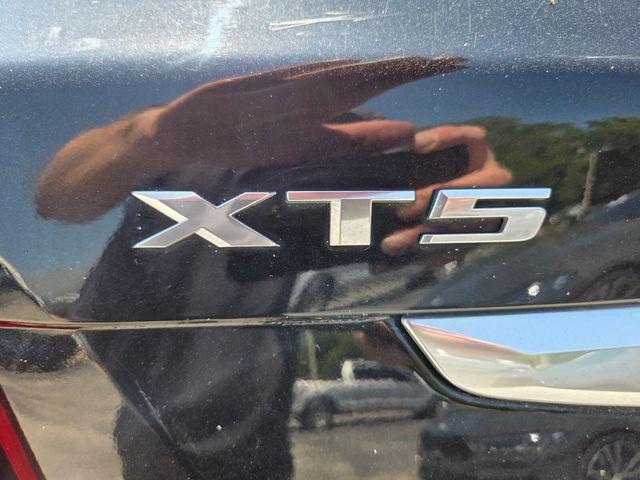 2021 Cadillac XT5 FWD Premium Luxury