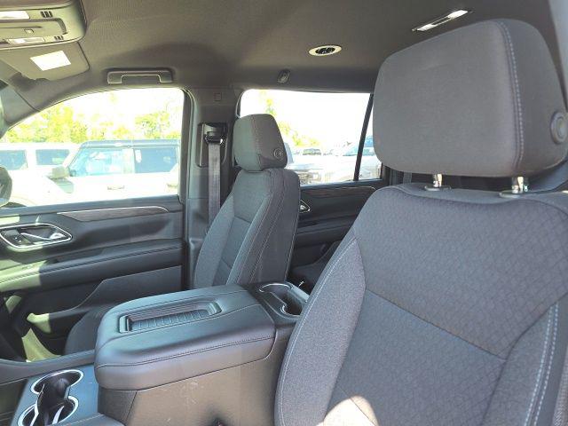 2022 Chevrolet Suburban 2WD LS