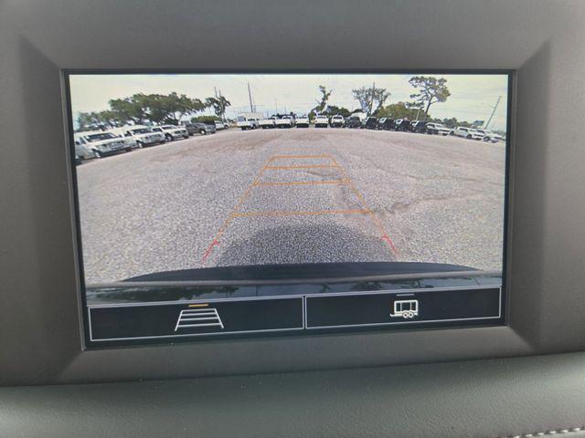 2022 Chevrolet Suburban 2WD LS