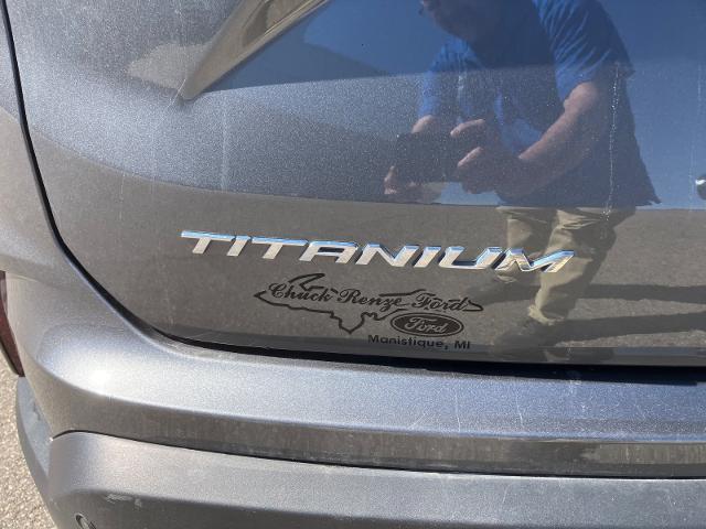2022 Ford Edge Titanium