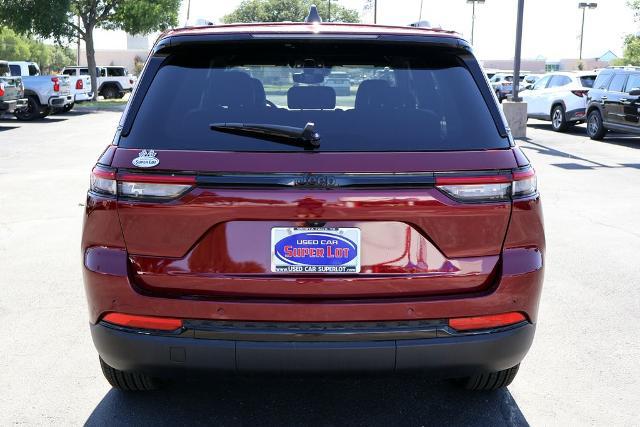 2024 Jeep Grand Cherokee Altitude 4x2