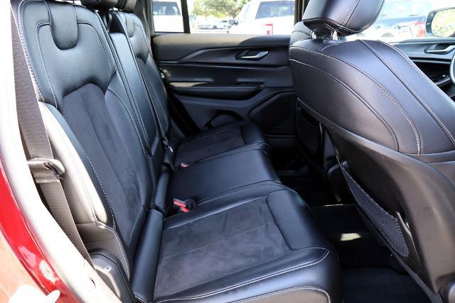 2024 Jeep Grand Cherokee Altitude 4x2