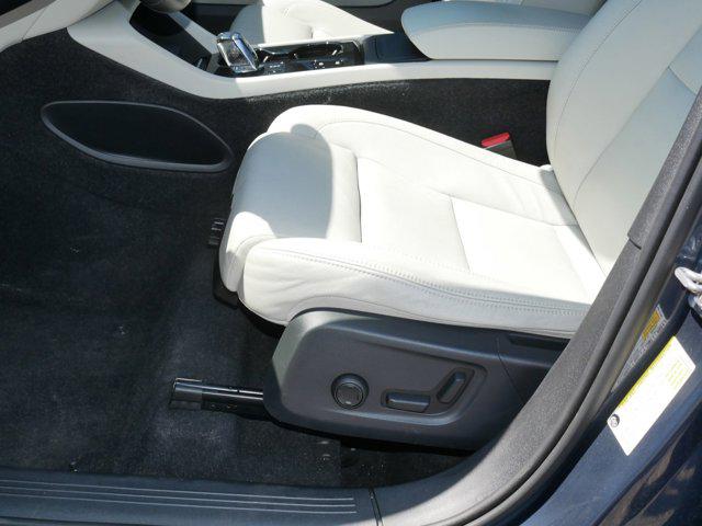 2019 Volvo XC40 T5 Inscription