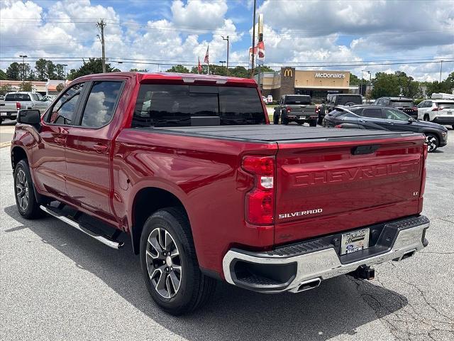2022 Chevrolet Silverado 1500 4WD Crew Cab Short Bed LT