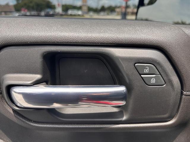2022 Chevrolet Silverado 1500 4WD Crew Cab Short Bed LT