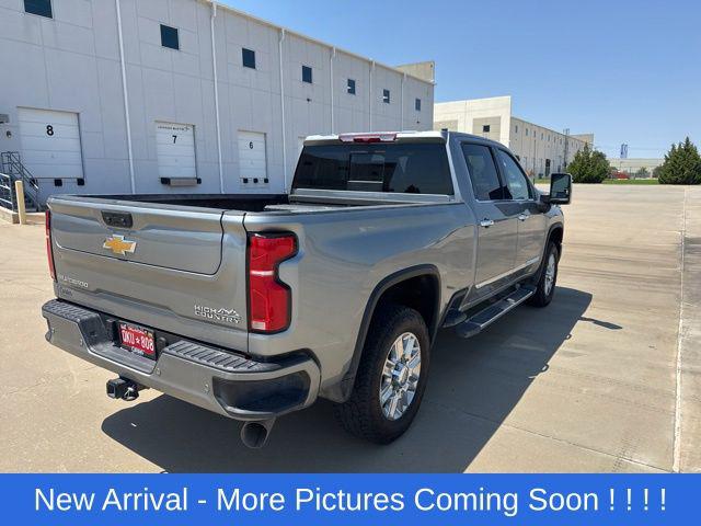 2024 Chevrolet Silverado 2500HD 4WD Crew Cab Standard Bed High Country