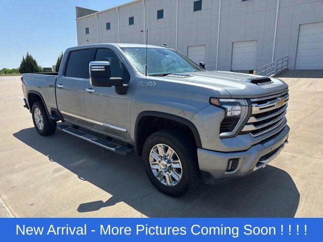 2024 Chevrolet Silverado 2500HD 4WD Crew Cab Standard Bed High Country
