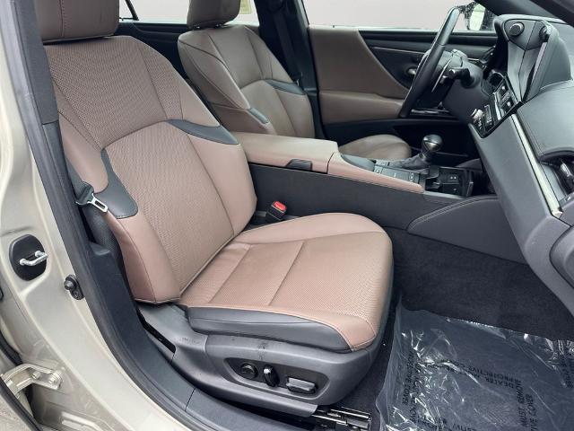 2022 Lexus ES 350 Base