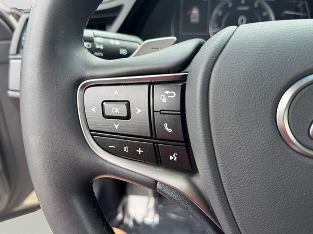 2022 Lexus ES 350 Base