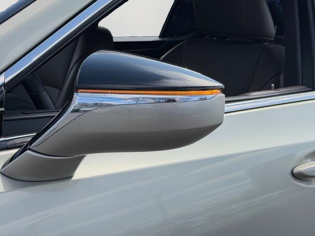 2022 Lexus ES 350 Base