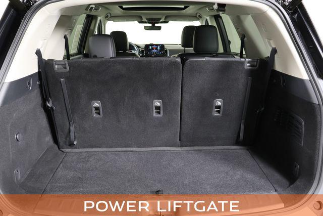 2024 Nissan Pathfinder SL FWD