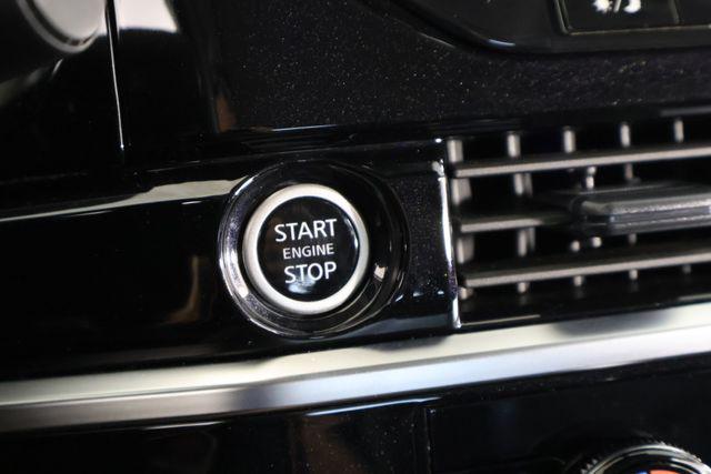 2024 Nissan Pathfinder SL FWD