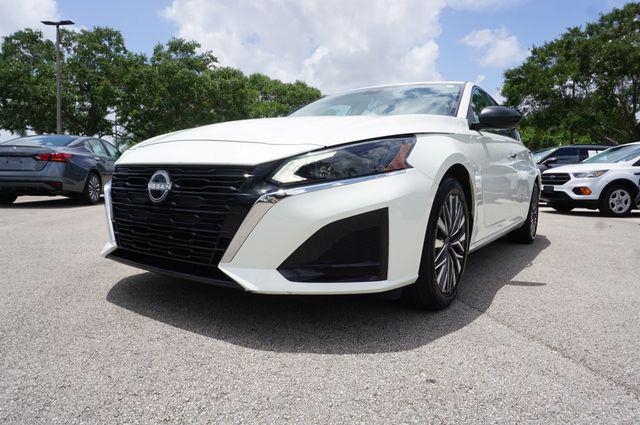 2025 Nissan Altima SV FWD