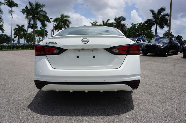 2025 Nissan Altima SV FWD