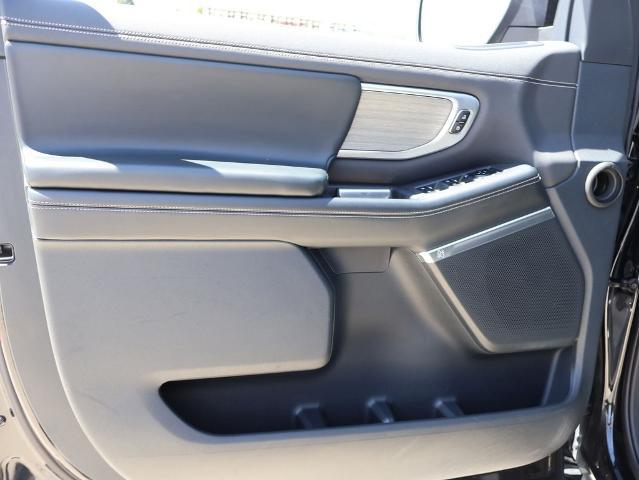 2025 Ford Expedition Platinum MAX