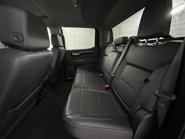 2025 GMC Sierra 1500 4WD Crew Cab Short Box SLT