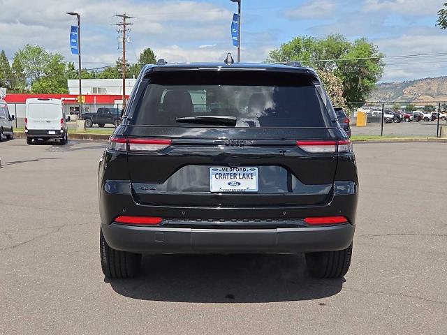 2025 Jeep Grand Cherokee Altitude X 4x4