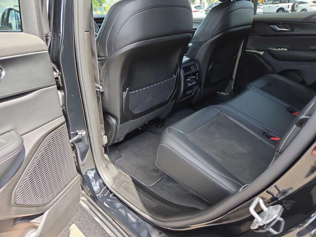 2025 Jeep Grand Cherokee Altitude X 4x4