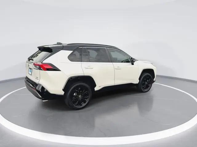2022 Toyota RAV4 Hybrid XSE