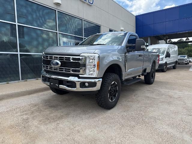 2023 Ford F-350 XLT