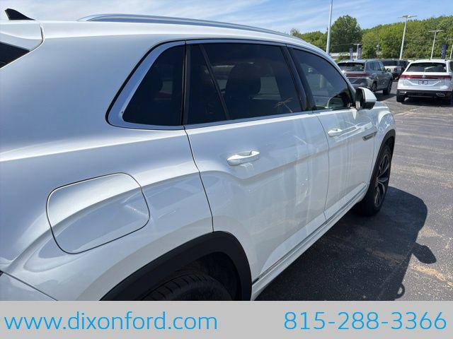 2024 Volkswagen Atlas Cross Sport 2.0T SEL Premium R-Line