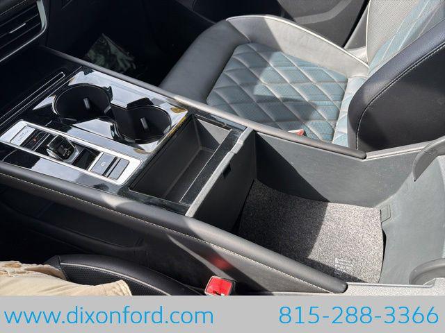 2024 Volkswagen Atlas Cross Sport 2.0T SEL Premium R-Line