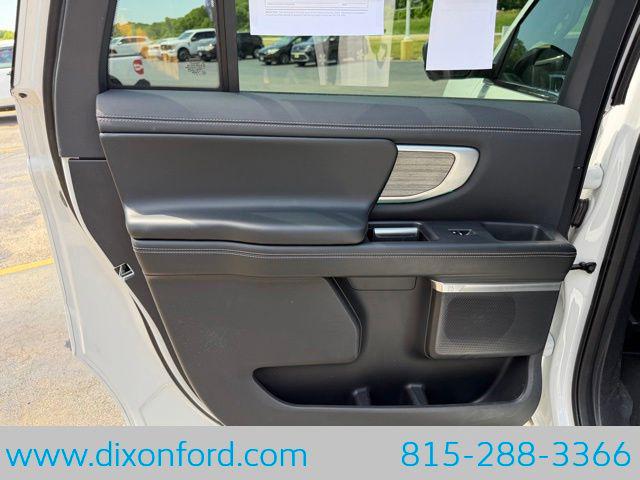 2025 Ford Expedition Platinum MAX