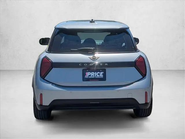 2025 MINI Hardtop Cooper