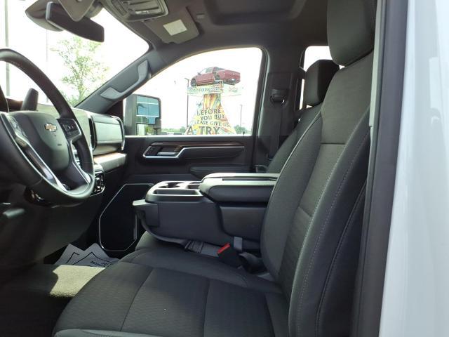 2025 Chevrolet Silverado 3500HD 4WD Crew Cab Long Bed LT
