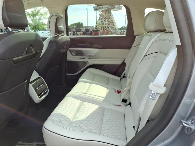 2024 Lincoln Nautilus Black Label