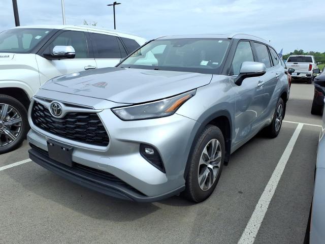 2025 Toyota Highlander XLE