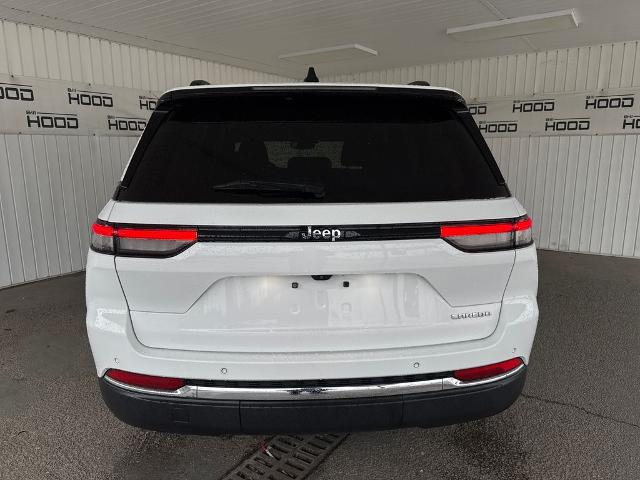 2023 Jeep Grand Cherokee Laredo 4x2