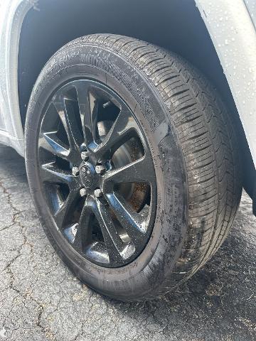 2019 Jeep Grand Cherokee Altitude 4x2