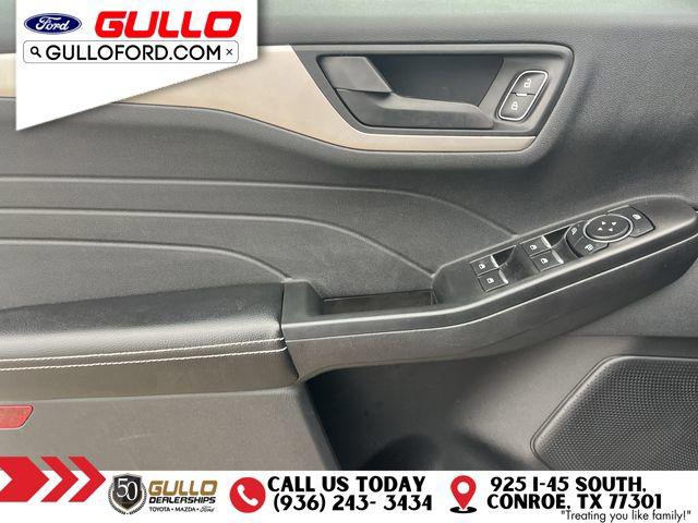 2022 Ford Escape SE Hybrid