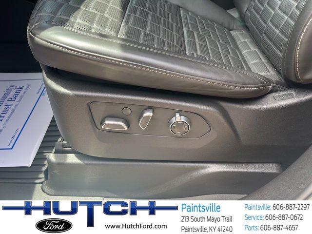 2024 Cadillac Escalade 4WD Sport Platinum