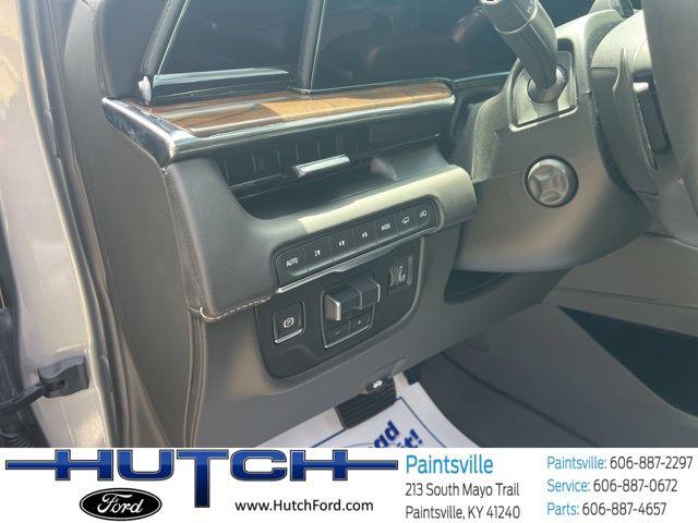 2024 Cadillac Escalade 4WD Sport Platinum