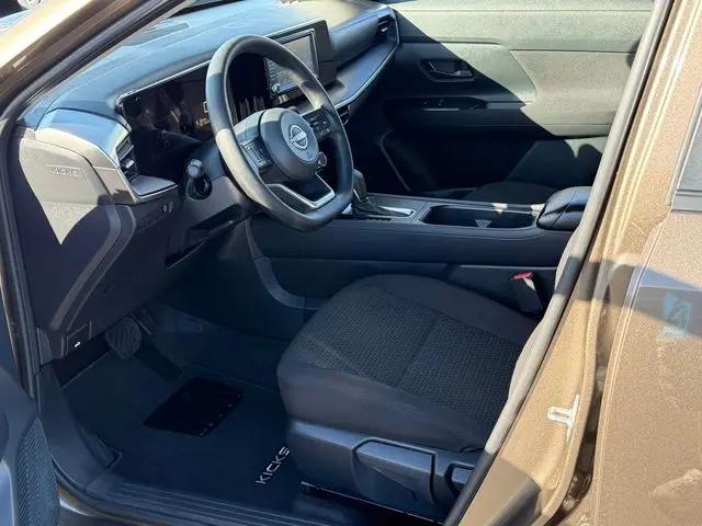 2025 Nissan Kicks S FWD
