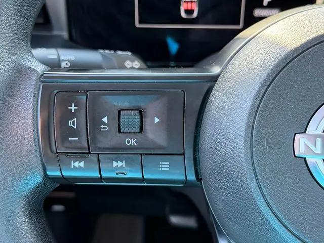 2025 Nissan Kicks S FWD