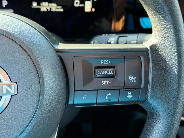 2025 Nissan Kicks S FWD