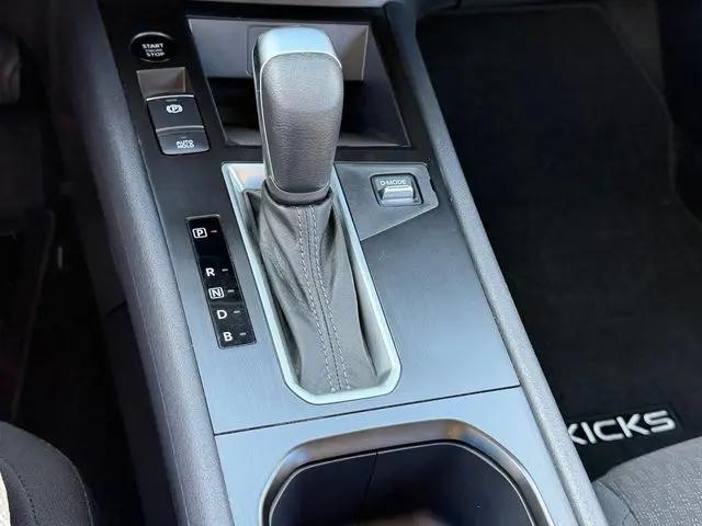 2025 Nissan Kicks S FWD