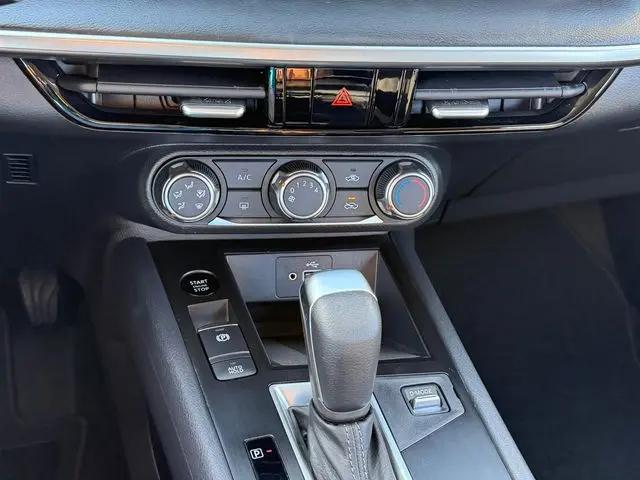2025 Nissan Kicks S FWD
