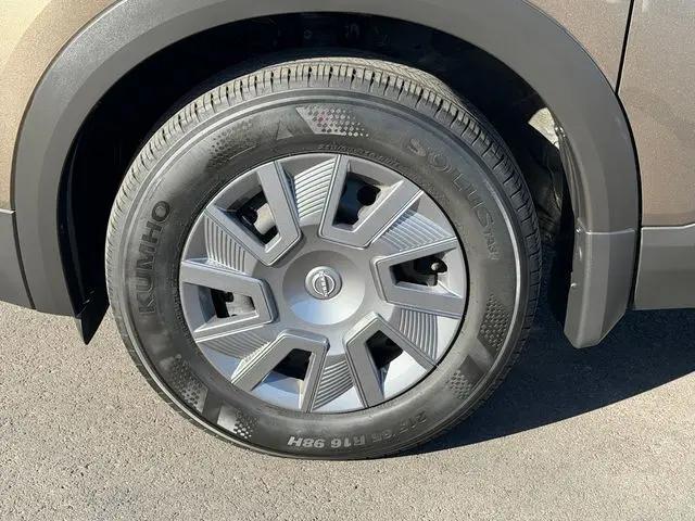 2025 Nissan Kicks S FWD