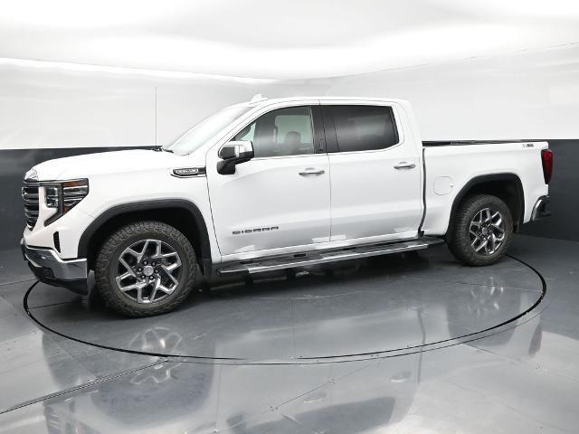 2022 GMC Sierra 1500 4WD Crew Cab Short Box SLT