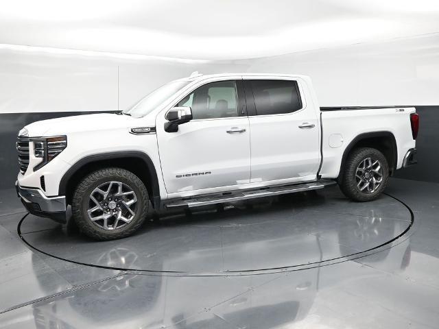 2022 GMC Sierra 1500 4WD Crew Cab Short Box SLT