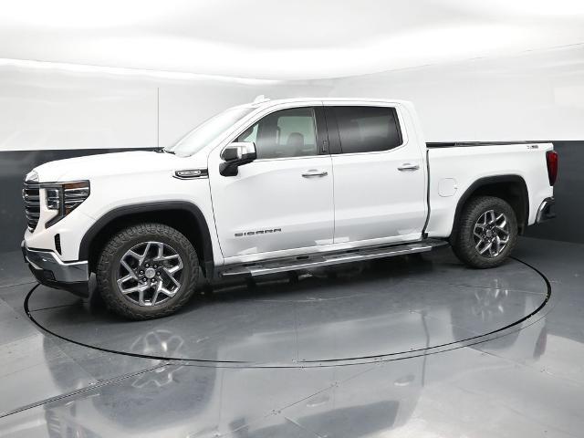 2022 GMC Sierra 1500 4WD Crew Cab Short Box SLT