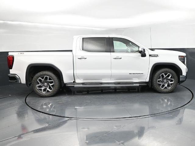 2022 GMC Sierra 1500 4WD Crew Cab Short Box SLT