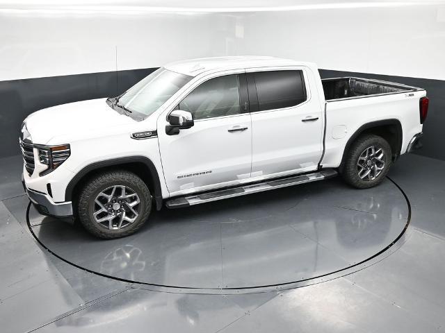 2022 GMC Sierra 1500 4WD Crew Cab Short Box SLT