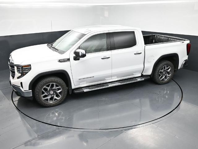 2022 GMC Sierra 1500 4WD Crew Cab Short Box SLT